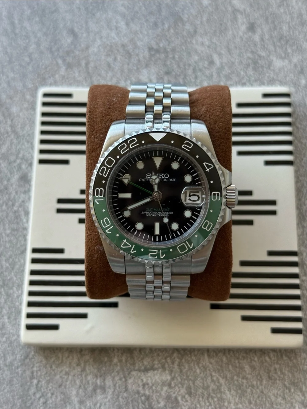 Seiko GMT Automatic Green/Black - Custom Build
